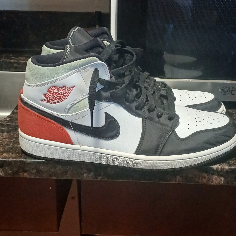 Air Jordan 1
